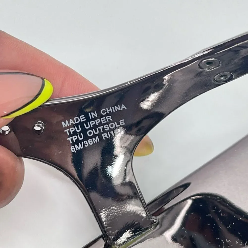 Michael Michael Kors Gunmetal Jelly Thong Sandals Size 6M Logo Plate Detail